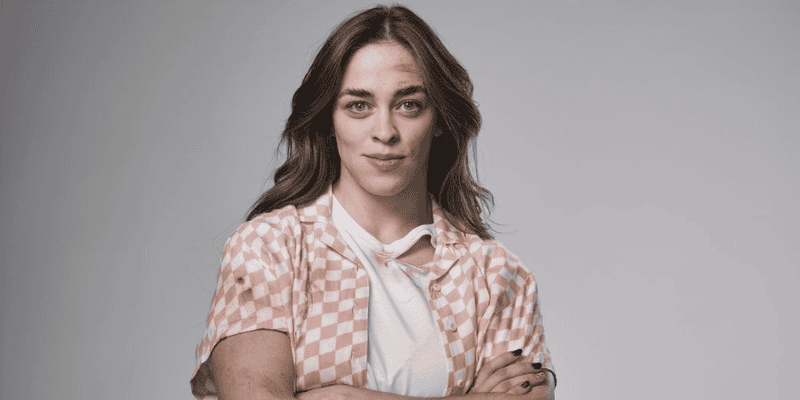 Survivor Sára