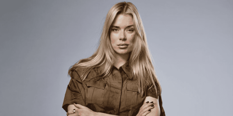 Survivor Viviane
