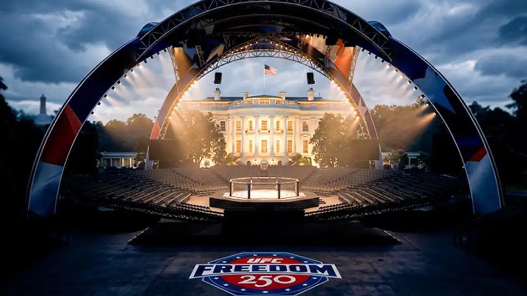 Aréna The Claw na Jižním trávníku Bílého domu před turnajem UFC Freedom 250